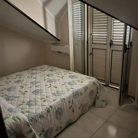 Villa Fronte Mare Bianco